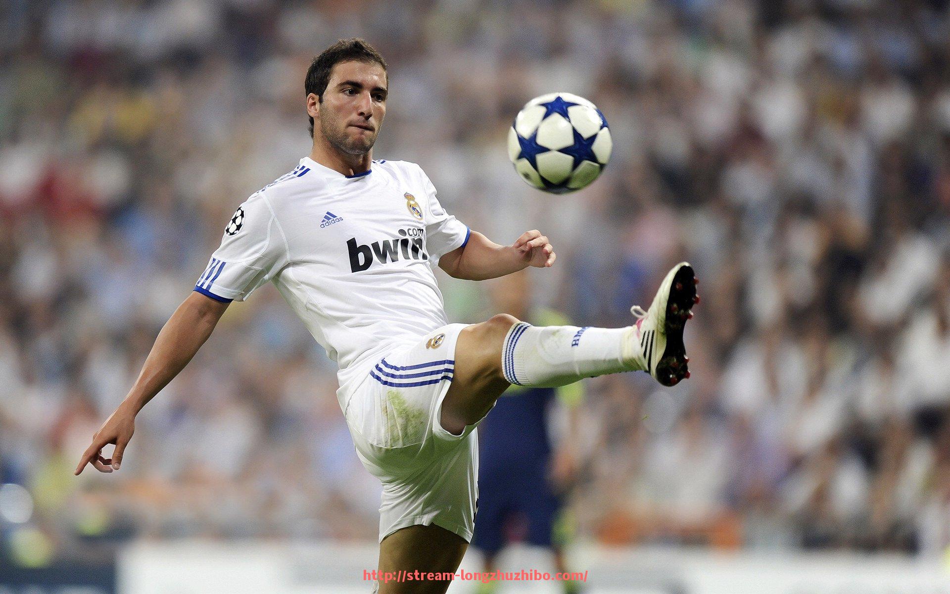 龙珠直播-世俱杯球鞋外观设计视觉元素图谱与品牌识别性对比归纳